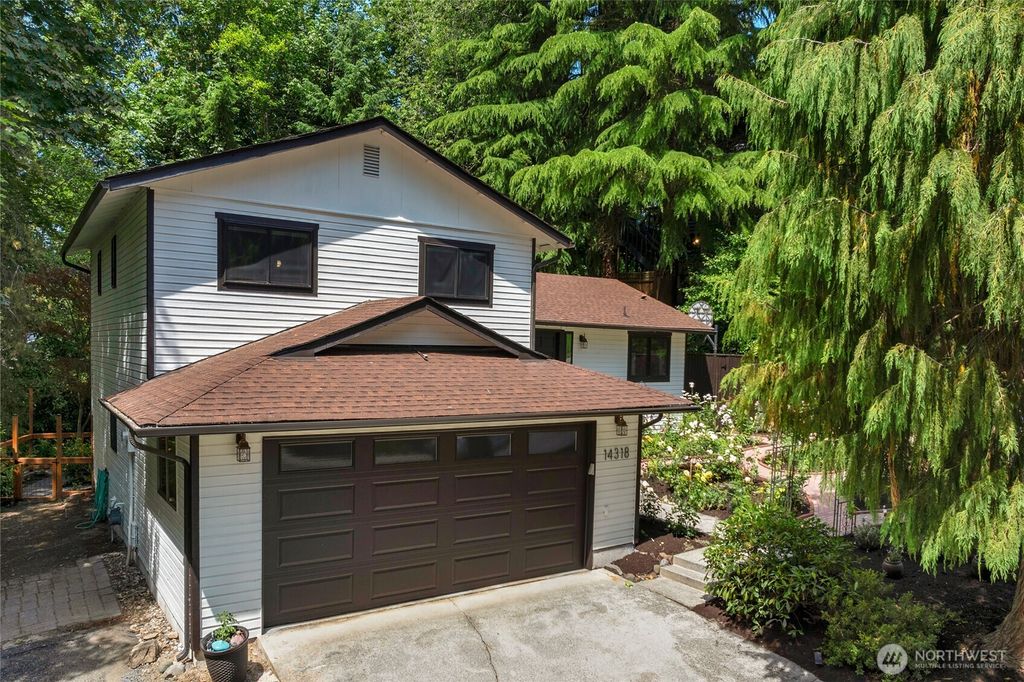 Photo of 14318 NE 178th Street, Woodinville, WA 98072 (MLS # 2392453)