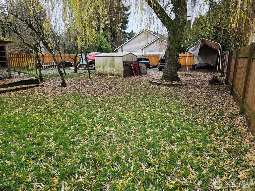 Photo of 12 105 Street SE, Everett, WA 98208 (MLS # 2470009)