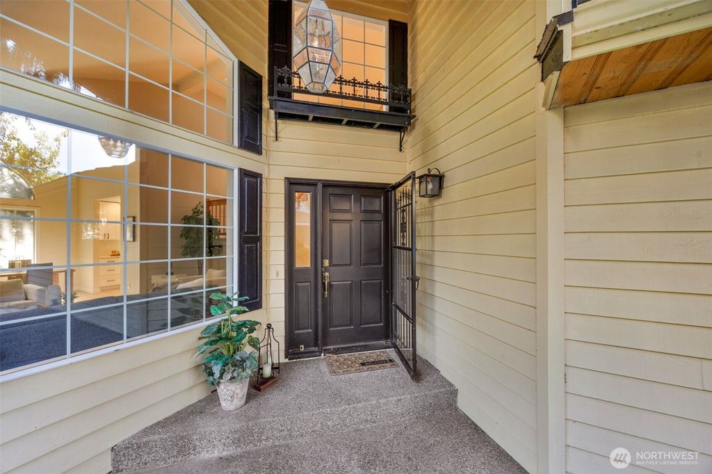 Photo of 12724 37th Avenue SE, Everett, WA 98208 (MLS # 2431902)