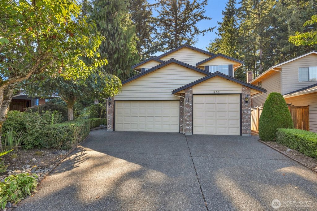 Photo of 12724 37th Avenue SE, Everett, WA 98208 (MLS # 2431902)