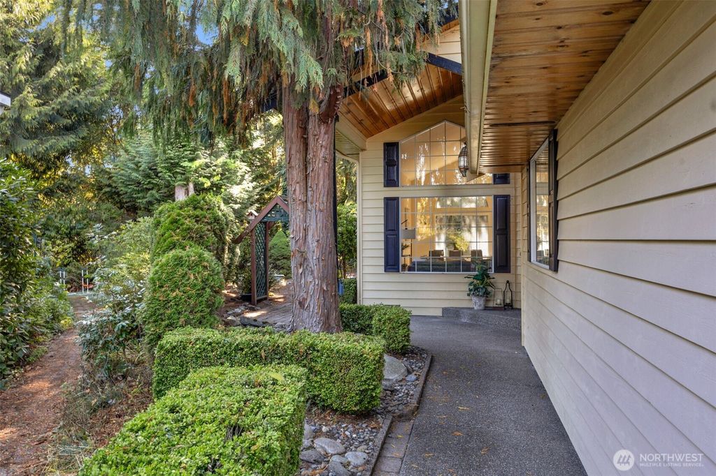 Photo of 12724 37th Avenue SE, Everett, WA 98208 (MLS # 2431902)