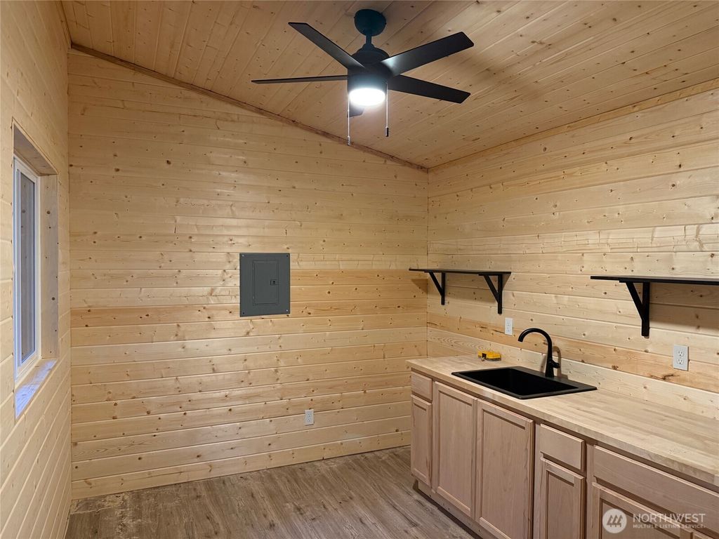 Photo of 56115 Kernahan Road E, Ashford, WA 98304 (MLS # 2459016)