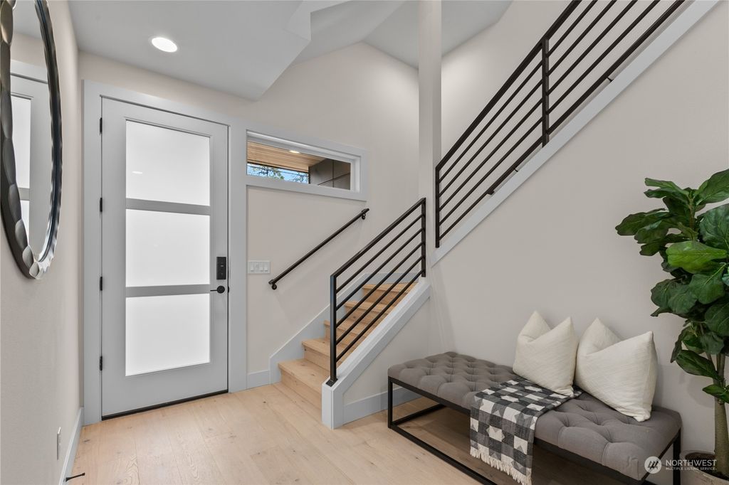 Photo of 1229 NE 95th Street, Seattle, WA 98115 (MLS # 2215549)