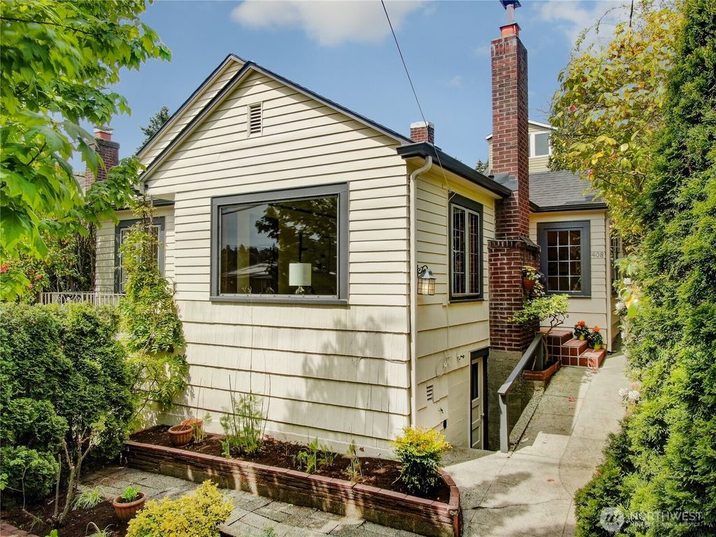 Photo of 408 N 39th Street, Seattle, WA 98103 (MLS # 2372119)
