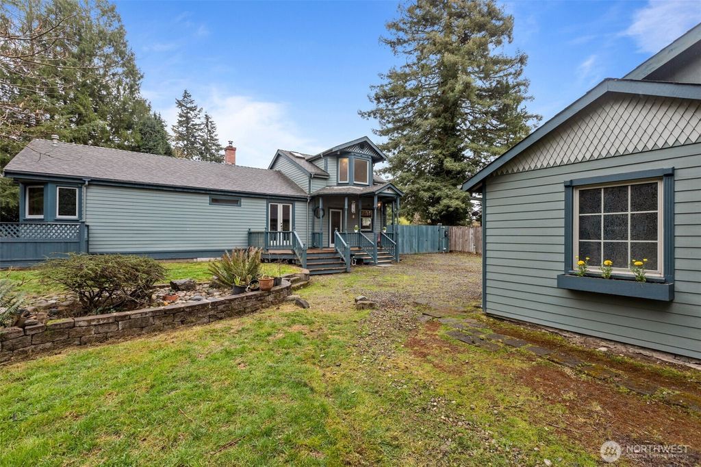 Photo of 2203 10th Avenue, Milton, WA 98354 (MLS # 2344255)