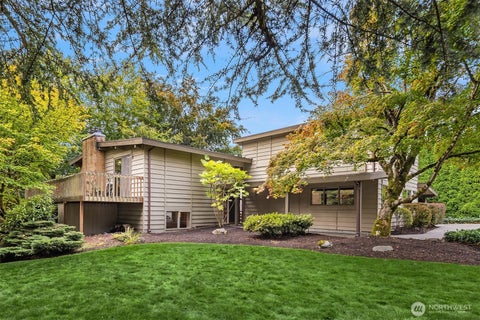 Photo of 7433 NE 120th Place, Kirkland, WA 98034 (MLS # 2588505)
