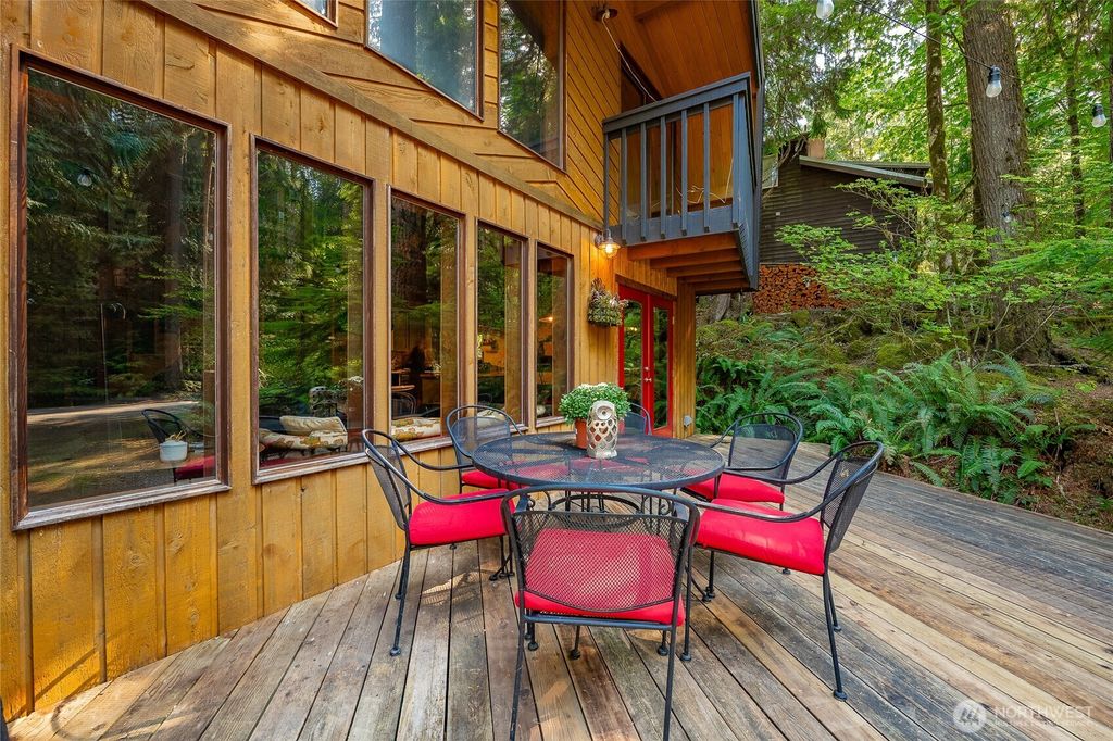 Photo of 7082 Olympus Way, Glacier, WA 98244 (MLS # 2484701)