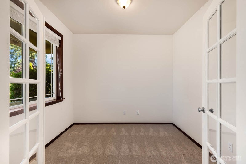 5728 9th Dr W