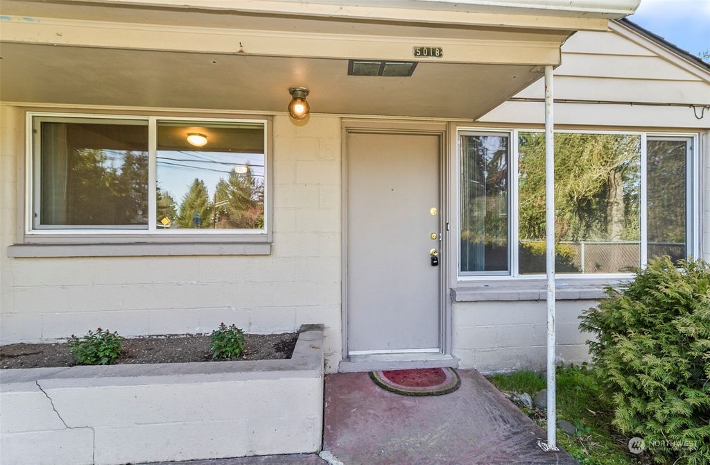 Photo of 5018 212th Street SW, Mountlake Terrace, WA 98043 (MLS # 2210793)