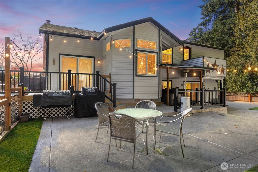Photo of 5317 101st Street SW, Mukilteo, WA 98275 (MLS # 2331039)