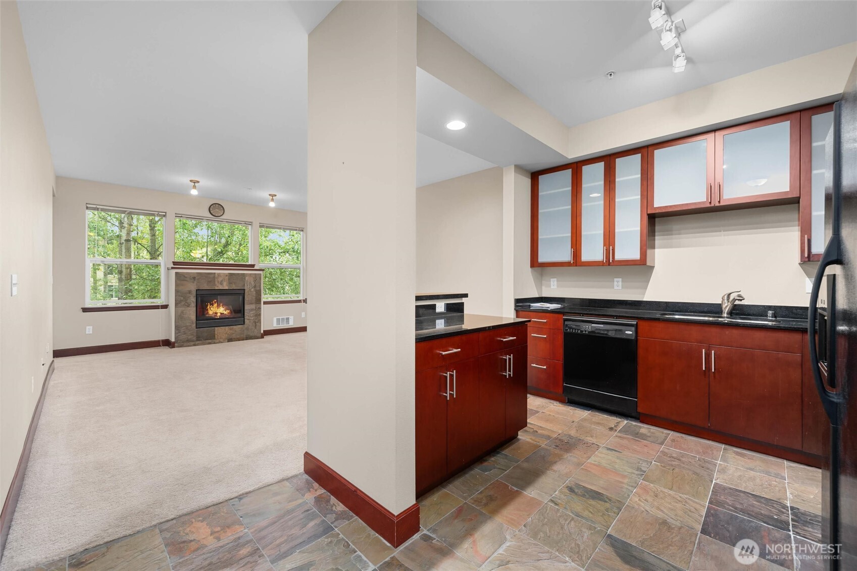 259 W Bakerview 304