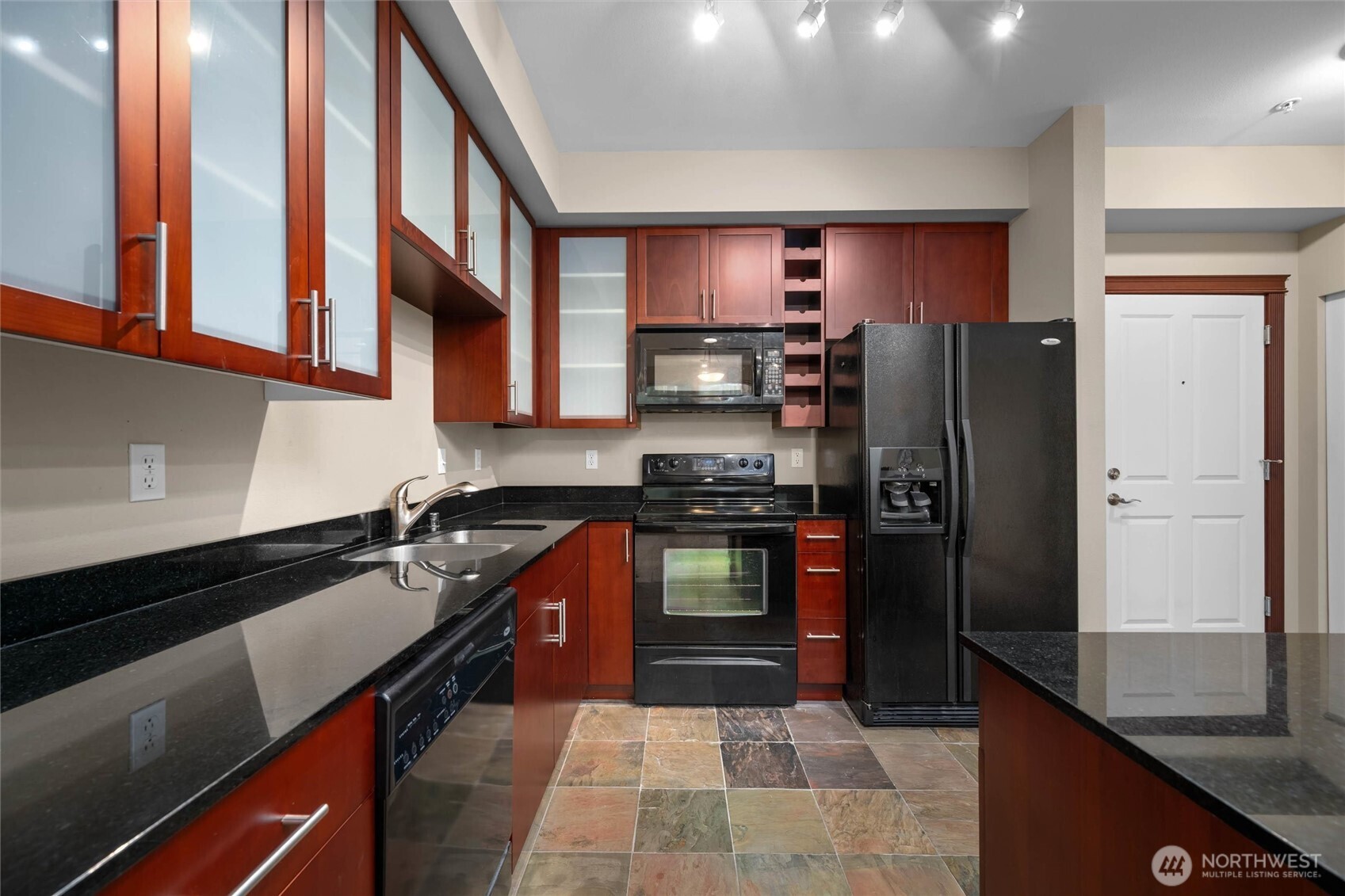 259 W Bakerview 304