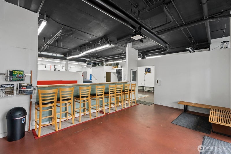 5430 California Avenue SW COML2