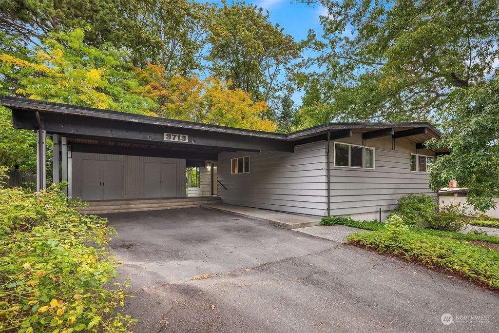 Photo of 3713 Meadow Avenue N, Renton, WA 98056 (MLS # 2304111)