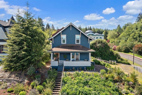 Photo of 716 First Street W, South Bend, WA 98586 (MLS # 2584782)