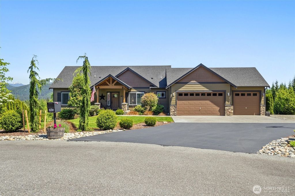 Photo of 3923 203rd Avenue NE, Snohomish, WA 98290 (MLS # 2382633)