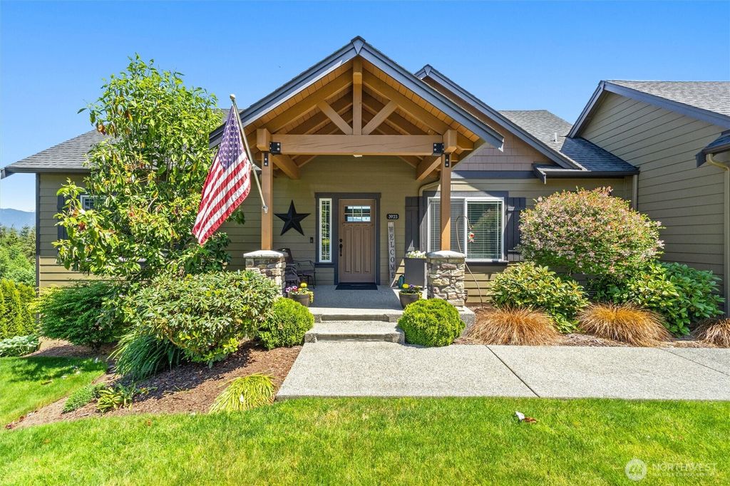Photo of 3923 203rd Avenue NE, Snohomish, WA 98290 (MLS # 2382633)
