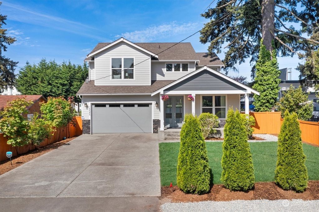 Photo of 15545 Midvale Avenue N, Shoreline, WA 98133 (MLS # 2264371)