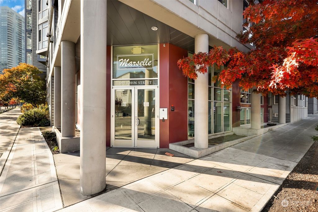 Photo of 699 John Street #308, Seattle, WA 98109 (MLS # 2016700)