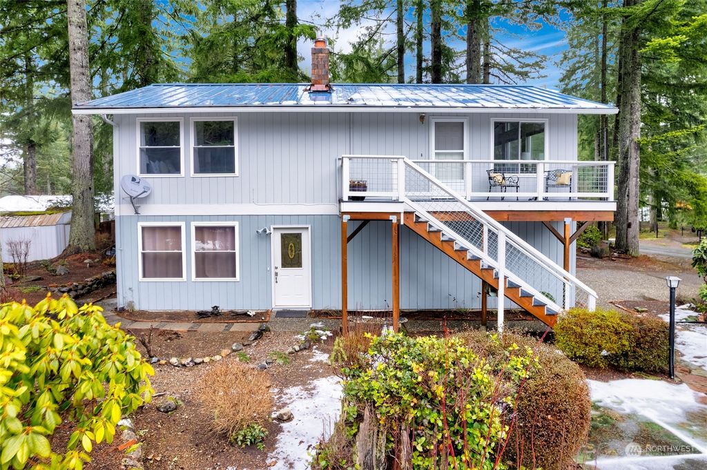 Photo of 17215 432nd Avenue SE, North Bend, WA 98045 (MLS # 2204621)