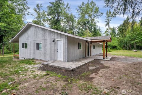 Photo of 37412 34th Avenue S, Roy, WA 98580 (MLS # 2396901)