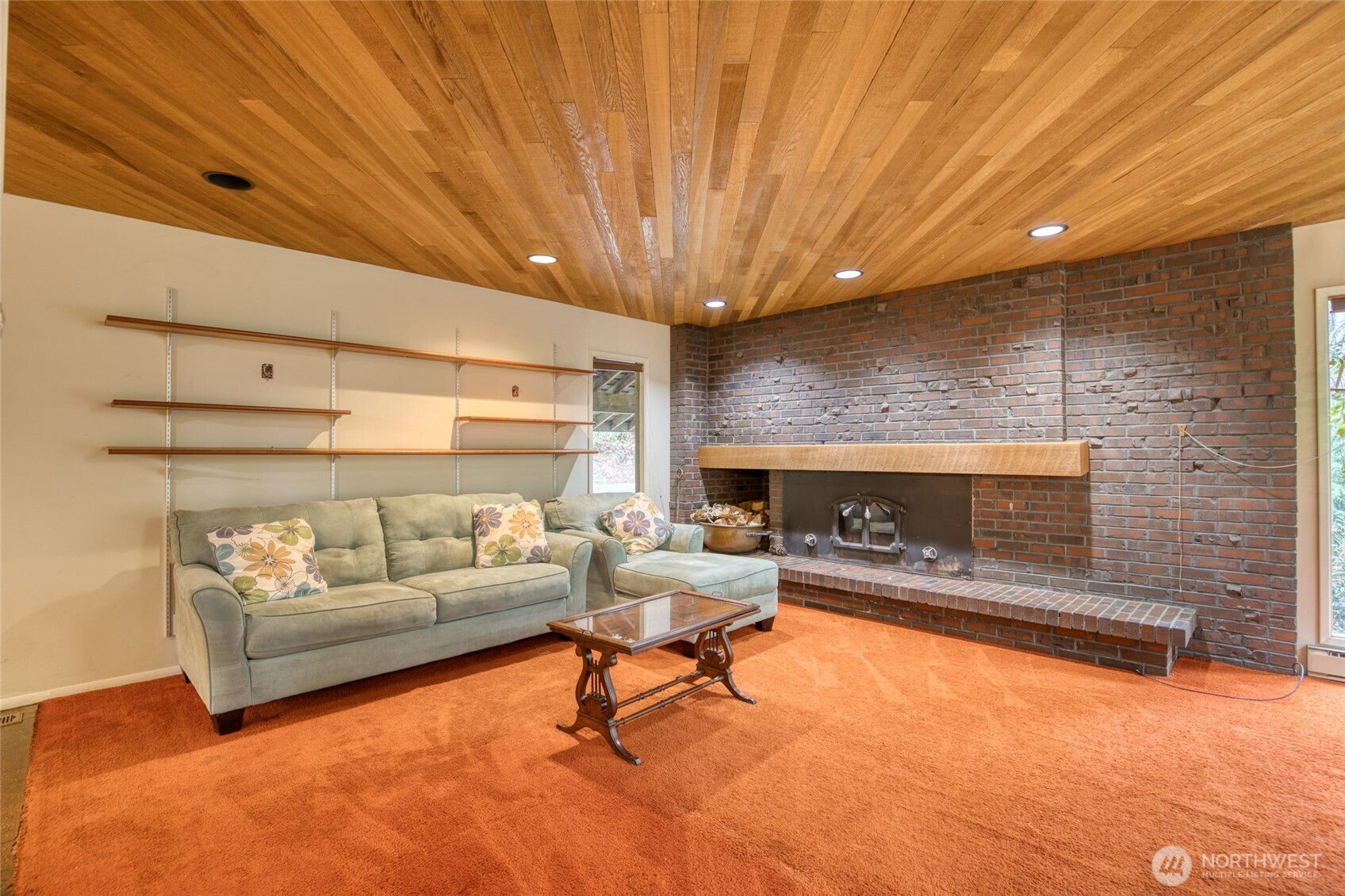 701 W Harriet Avenue