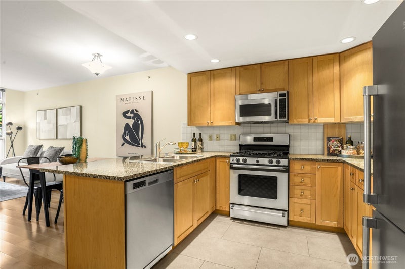 1420 Terry Avenue 304