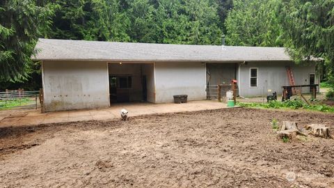 A home in Lakebay