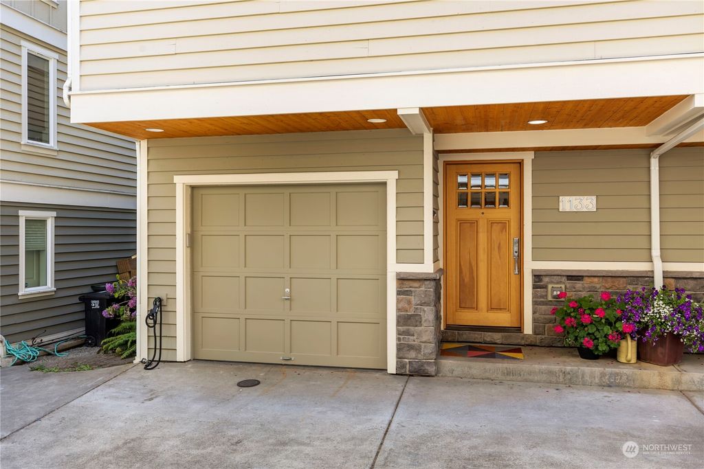 Photo of 1133 26th Ave, Seattle, WA 98122 (MLS # 2262611)