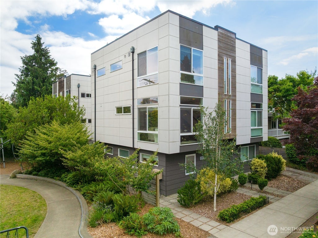 Photo of 1707 NW 63rd Street #A, Seattle, WA 98107 (MLS # 2571978)