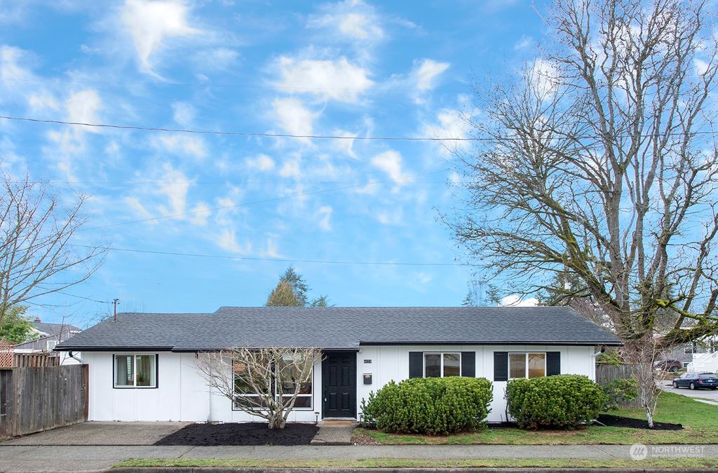 Photo of 4059 19th Avenue SW, Seattle, WA 98106 (MLS # 2038594)
