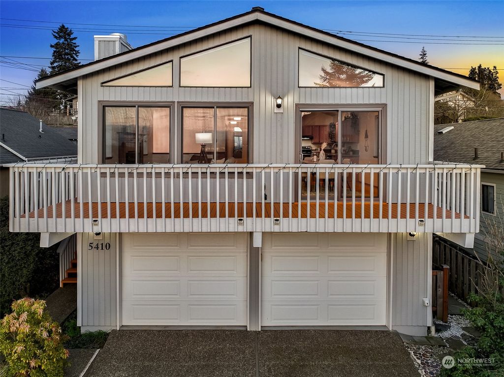 Photo of 5410 37th Avenue SW, Seattle, WA 98126 (MLS # 2043776)