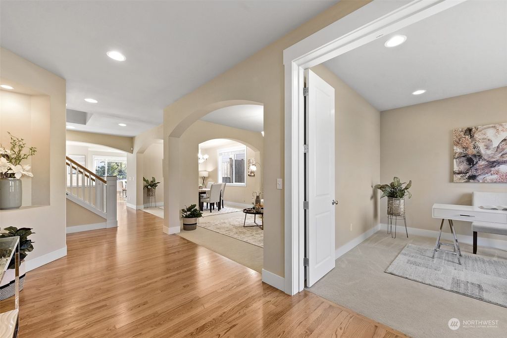 Photo of 1310 270th Lane SE, Sammamish, WA 98075 (MLS # 2019126)