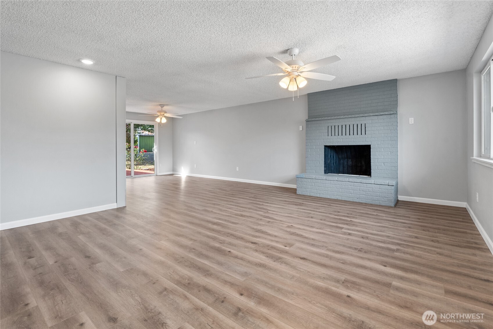 1612 Cooks Hill Road