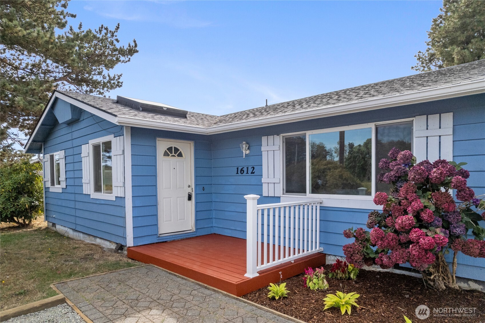 1612 Cooks Hill Road