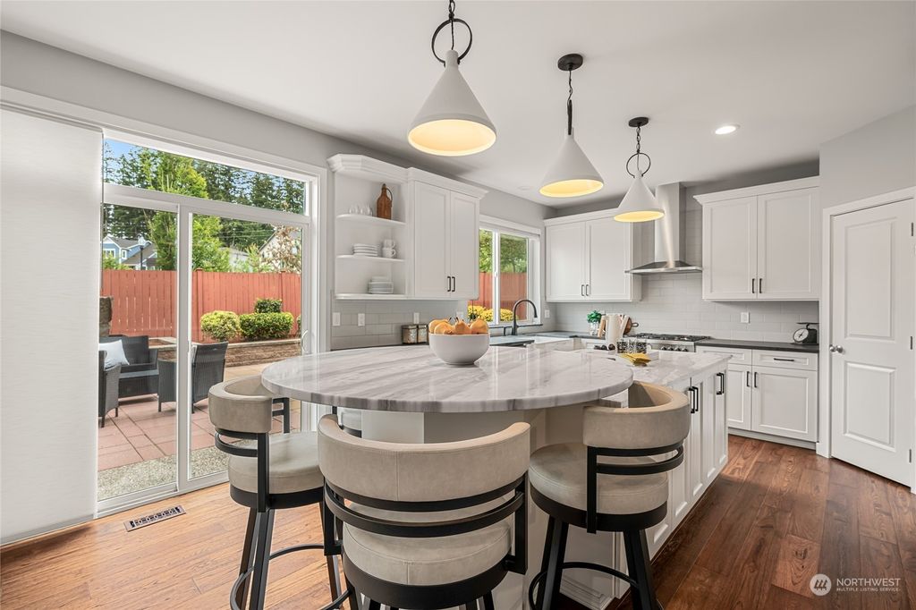 Photo of 9439 NE 173rd Place, Bothell, WA 98011 (MLS # 2246867)