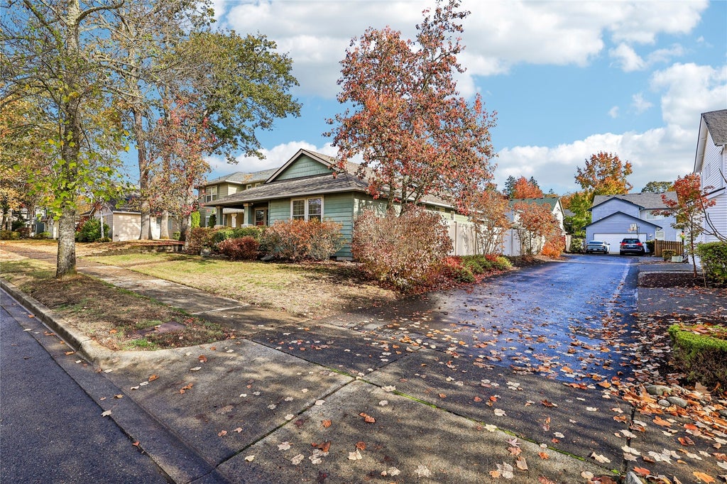 Photo of 2128 Anderson Avenue, Dupont, WA 98327 (MLS # 2599536)