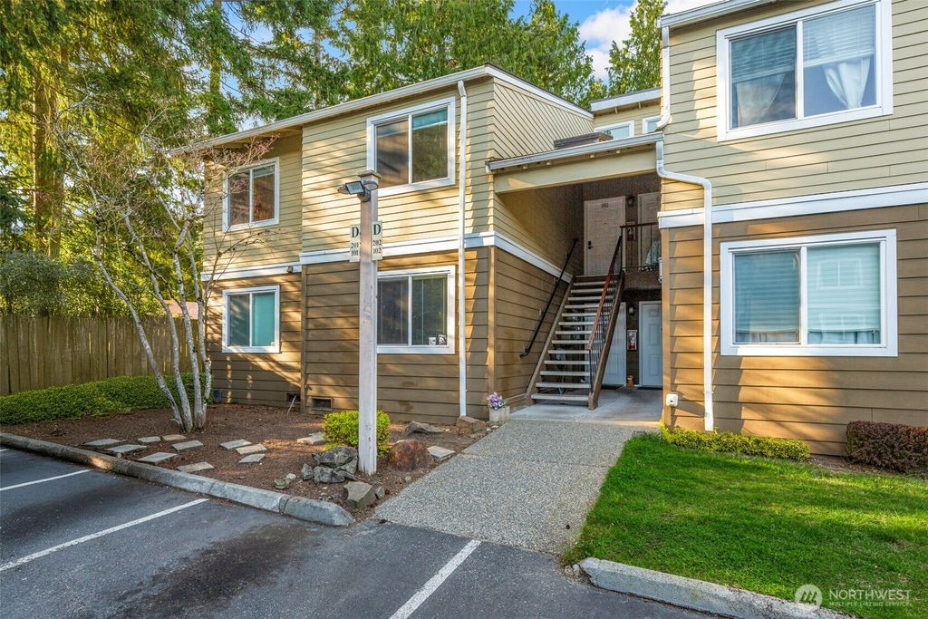 Photo of 820 Cady Road #D201, Everett, WA 98203 (MLS # 2362339)