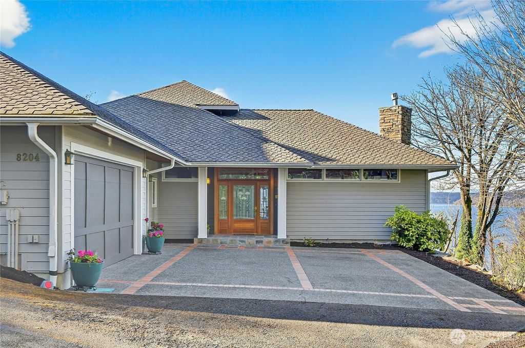 Photo of 8204 East Side Drive NE, Tacoma, WA 98422 (MLS # 2482055)