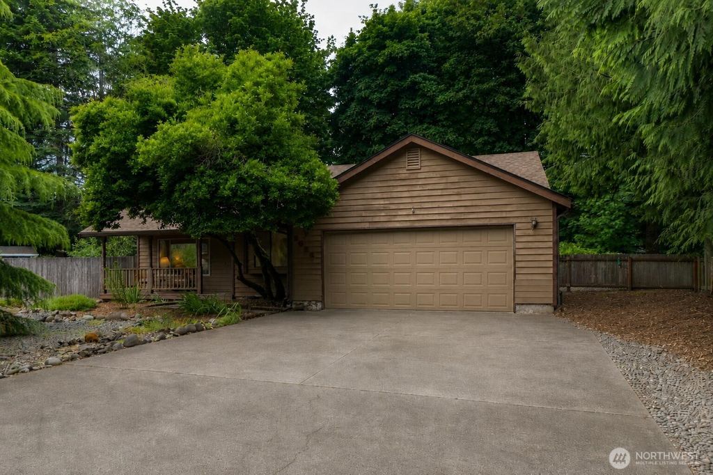 Photo of 2024 86th Court SW, Olympia, WA 98512 (MLS # 2545793)