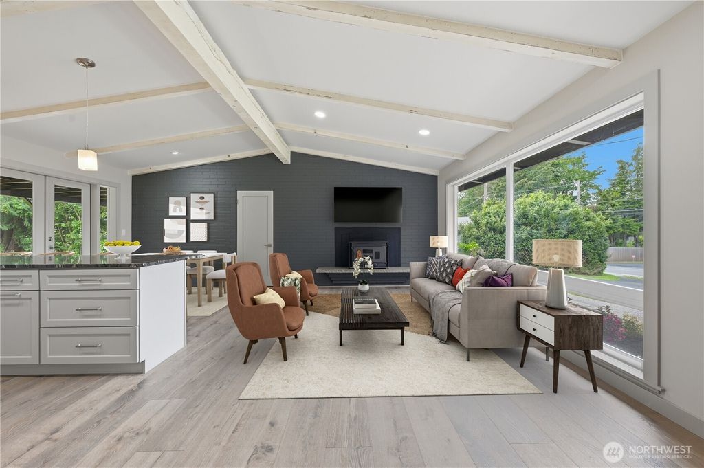 Photo of 627 SW Normandy Road Rd, Normandy Park, WA 98166 (MLS # 2526744)