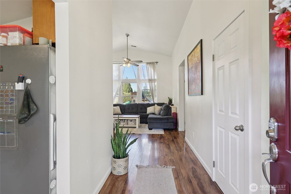 Photo of 13918 54th Avenue SE, Everett, WA 98208 (MLS # 2435247)