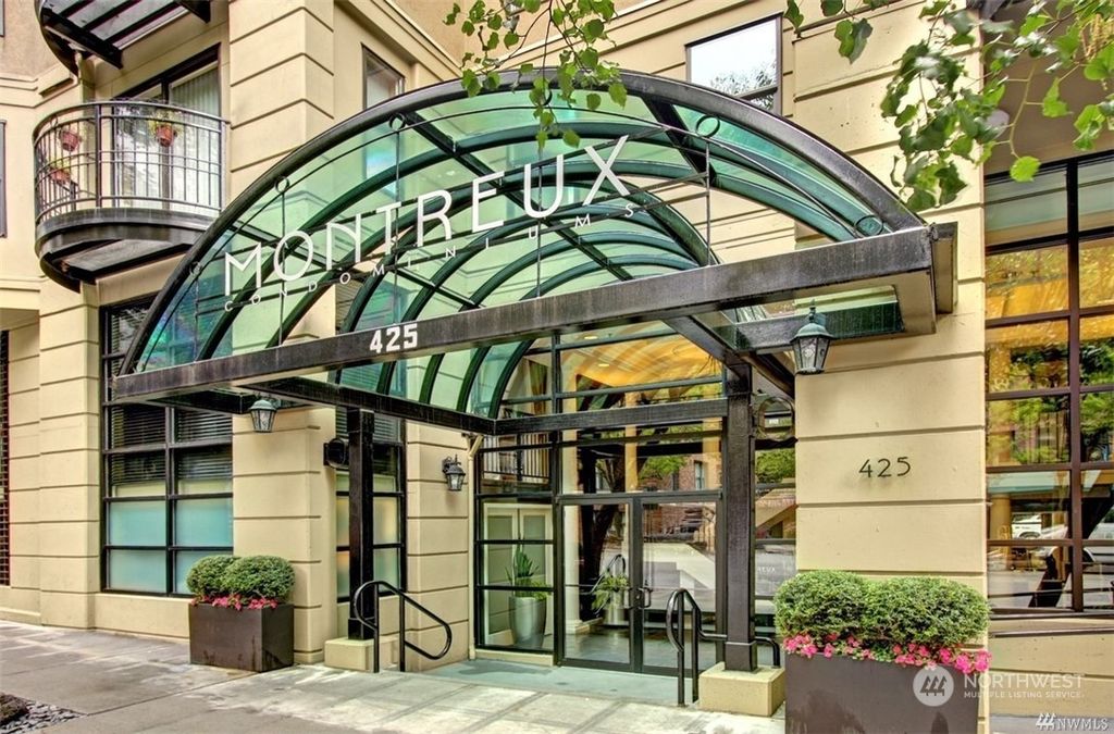 Photo of 425 Vine Street #302, Seattle, WA 98121 (MLS # 2156933)