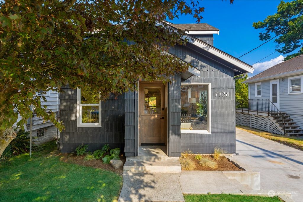 Photo of 7738 10th Avenue NW, Seattle, WA 98117 (MLS # 2278909)