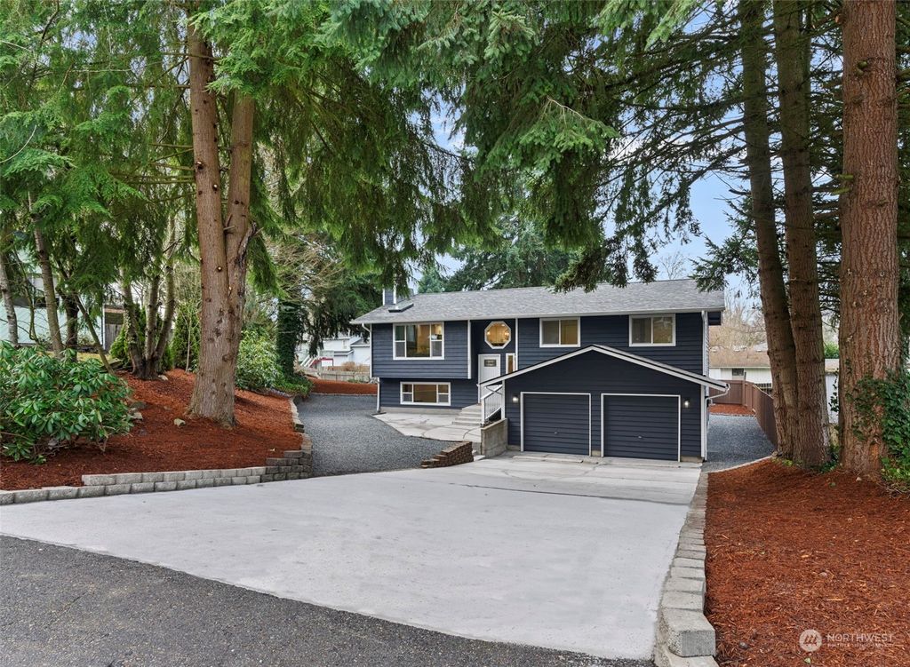 Photo of 95 Hylebos Avenue, Milton, WA 98354 (MLS # 2186579)