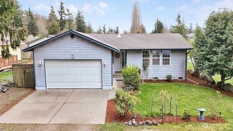 Photo of 1420 McPherson Street, Port Townsend, WA 98368 (MLS # 2497911)
