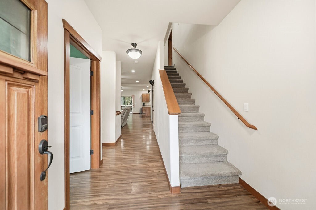 2436 NE Dynasty Drive