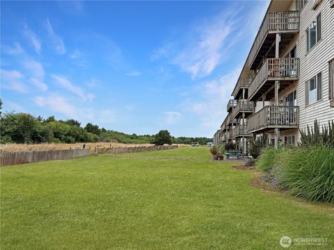 Photo of 615 Ocean Shores Boulevard NW #113, Ocean Shores, WA 98569 (MLS # 2420931)