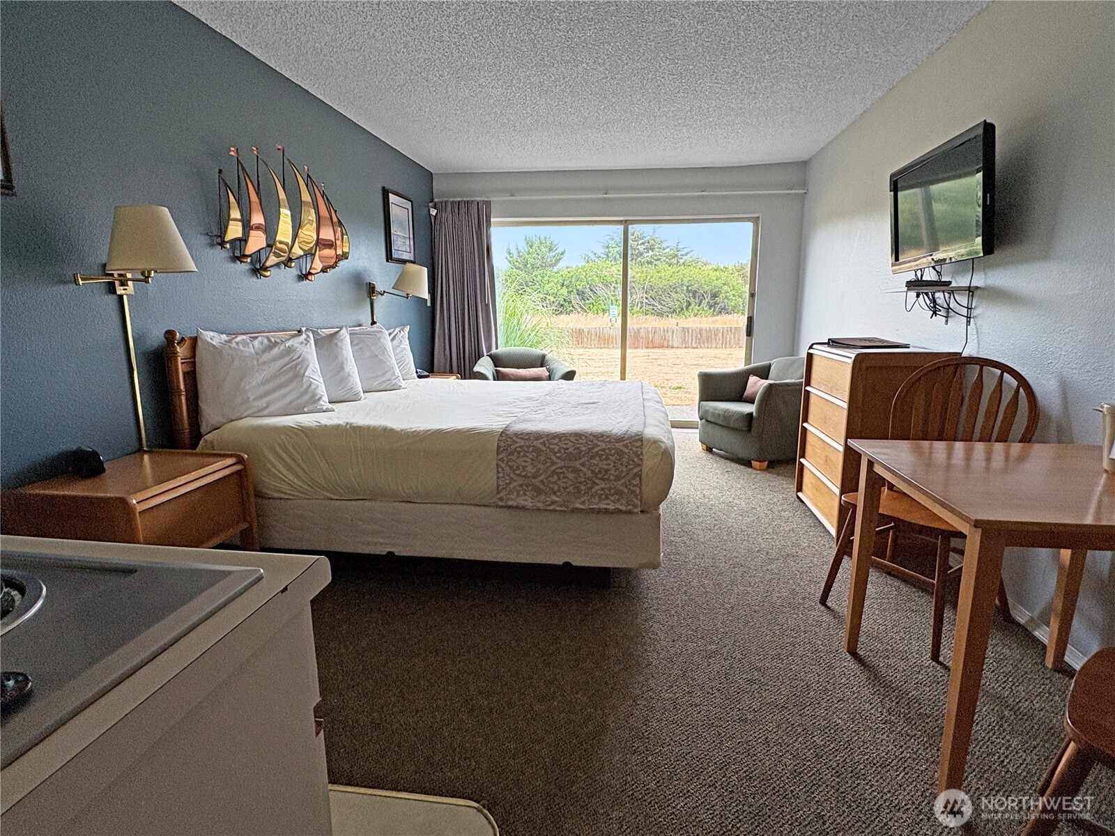 615 Ocean Shores Boulevard NW 113