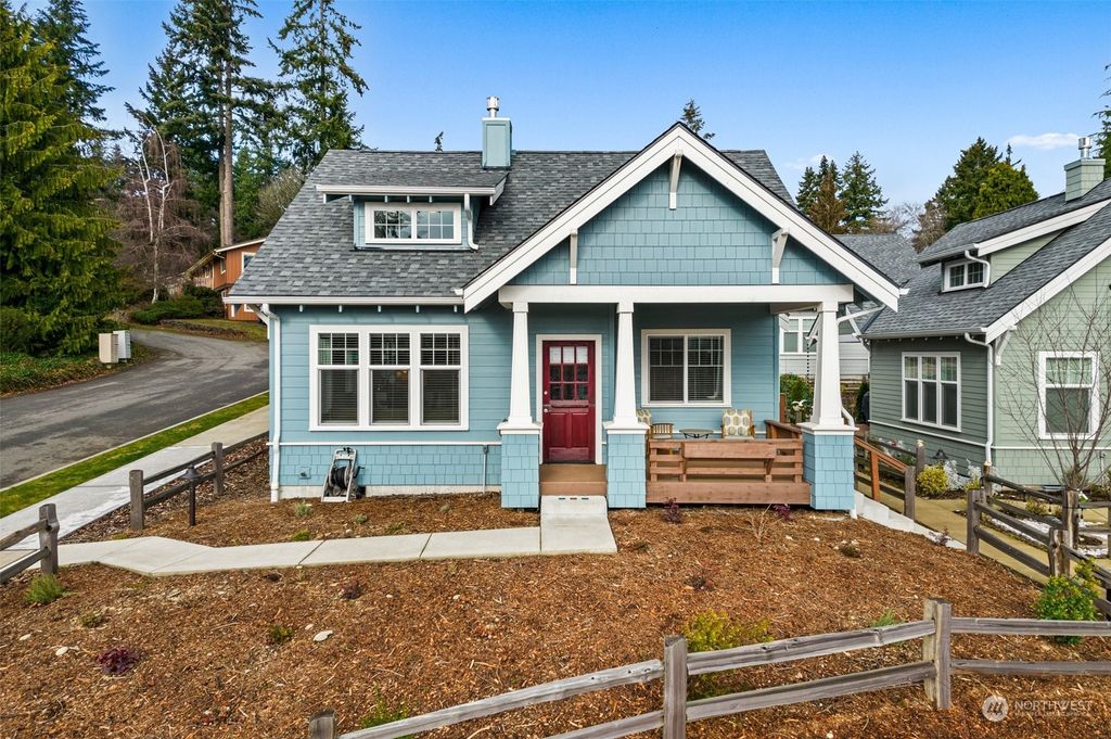 Photo of 31116 6th Lane SW, Federal Way, WA 98023 (MLS # 2030117)